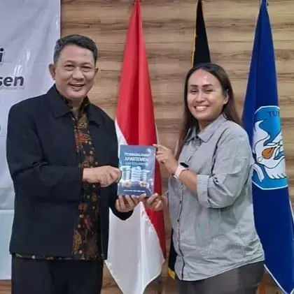 Dr Juwita Manurung and Partner Aktuaria
