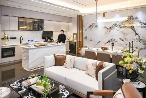 The 2025 Chongqing Good Housing Exhibition showcases how technology, green materials, and thoughtful design are reshaping urban living in Chongqing. (PhotoChongqing Daily)